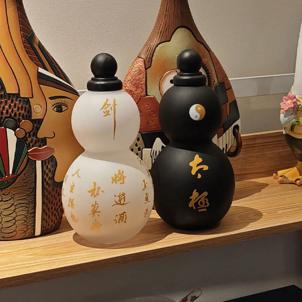 800ml Chinese Retro-Inspired Gourd Water Bottle