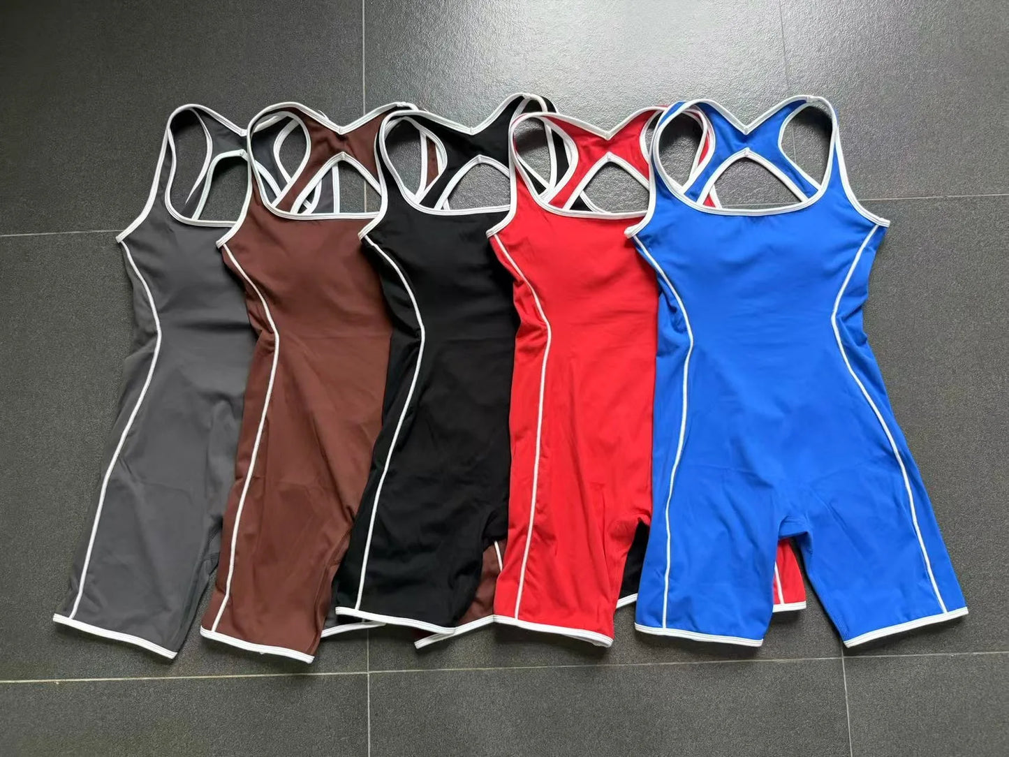 Women's Color Contrast Workout Jumpsuit Cross Back Butt Lifting Bodysuit with Removable Bra Pad for Sport Gym Fitness Running
