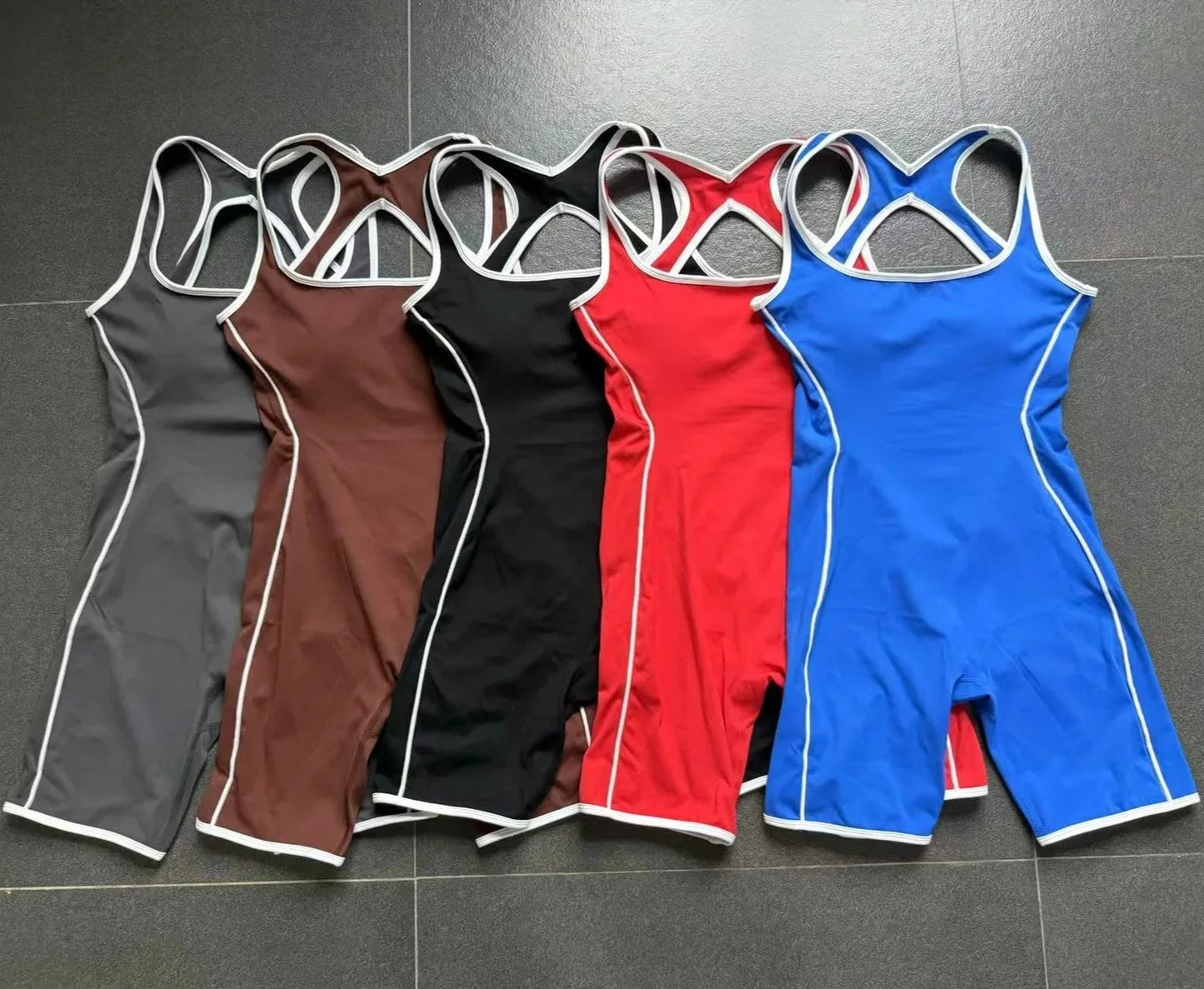 Women's Color Contrast Workout Jumpsuit Cross Back Butt Lifting Bodysuit with Removable Bra Pad for Sport Gym Fitness Running